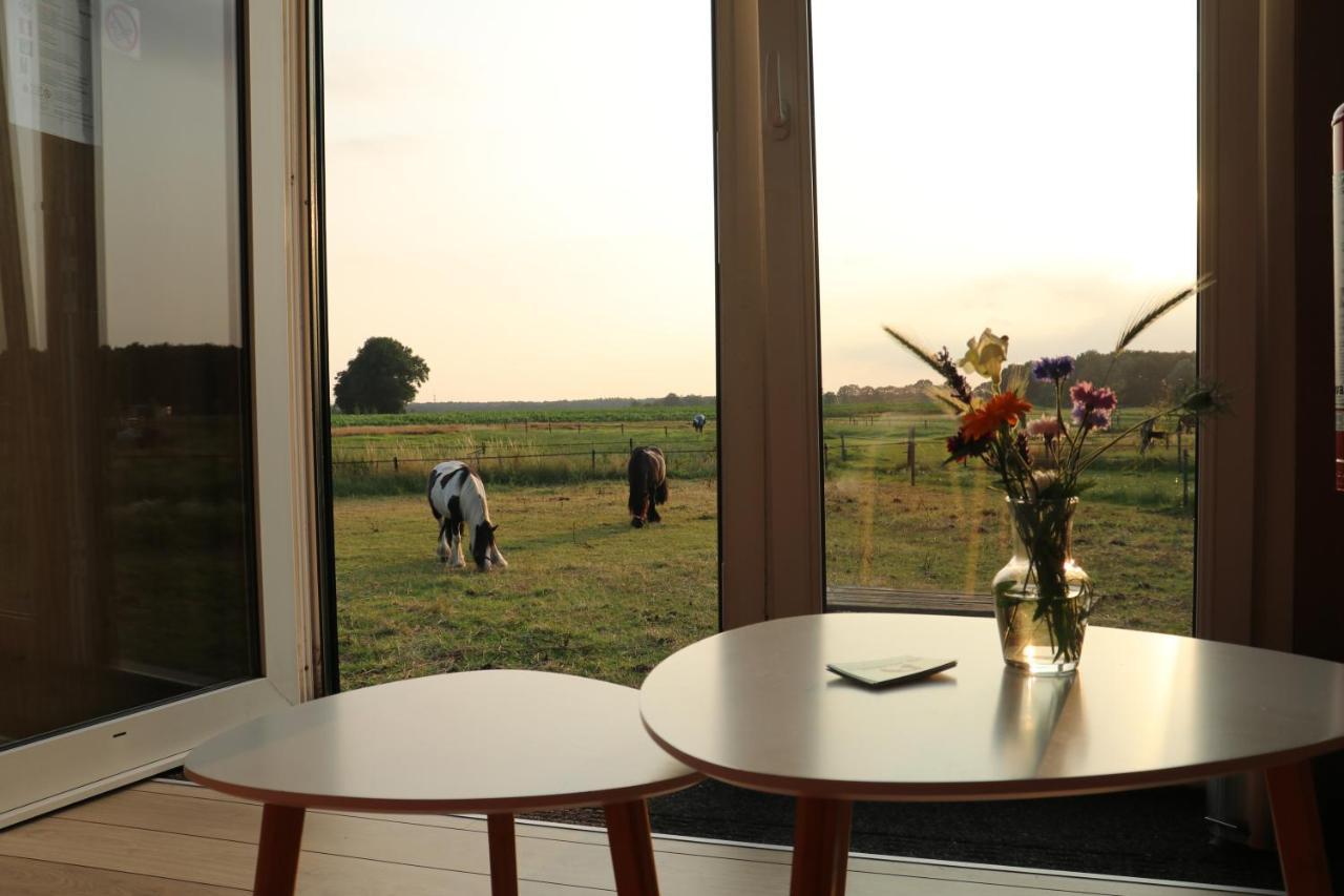 Slapen Tussen De Paarden Hotel Essen ภายนอก รูปภาพ